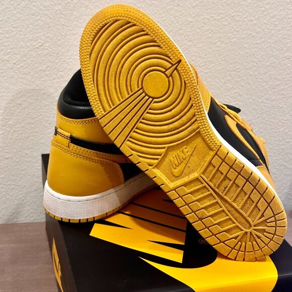 AIR JORDAN 1 RETRO HIGH OG GS 575441 701 POLLEN/WHITE/BLACK SIZE 6Y - Picture 6 of 8